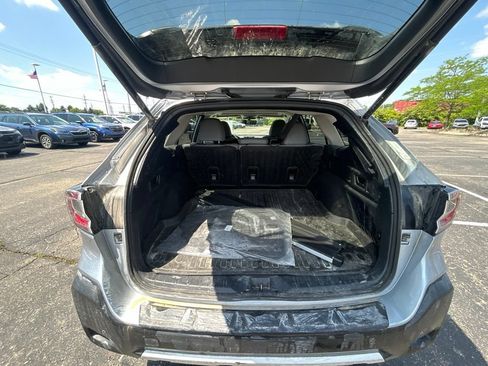 Certified 2025 Subaru Outback Limited AWD/4WD image 15