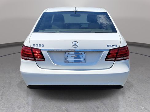 Used 2014 Mercedes-Benz E 350 4MATIC Sedan image 6