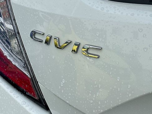 Certified 2019 Honda Civic EX image 25