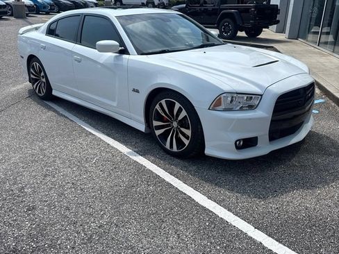 Used 2012 Dodge Charger SRT8 w/ Adaptive Cruise Control Group RWD image 3