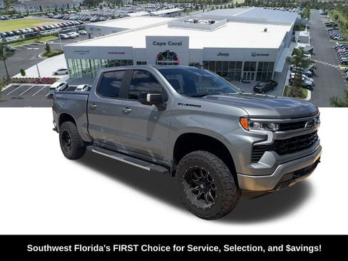 Used 2023 Chevrolet Silverado 1500 RST w/ Convenience Package II image 2