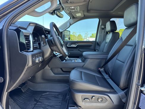 New 2026 GMC Sierra 2500 Denali w/ Denali Reserve Package AWD/4WD image 16