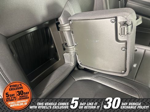 Used 2022 Chevrolet Silverado 2500 LT w/ Convenience Package image 18