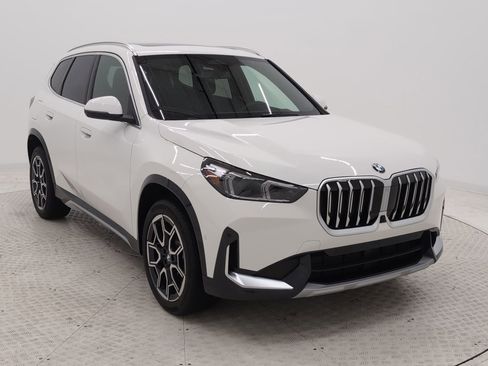 Used 2025 BMW X1 xDrive28i w/ Technology Package AWD/4WD image 17