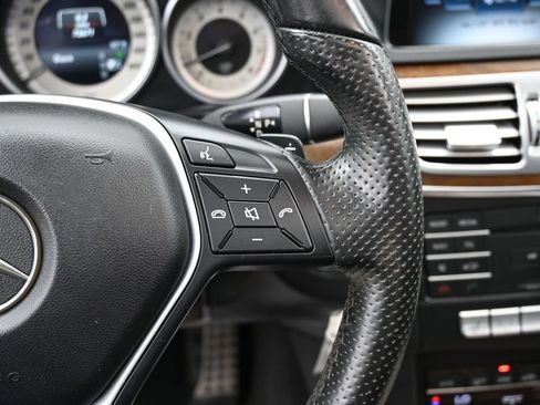 Used 2016 Mercedes-Benz E 350 4MATIC Sedan image 20