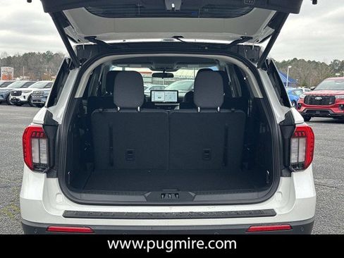 New 2026 Ford Explorer Active RWD image 18