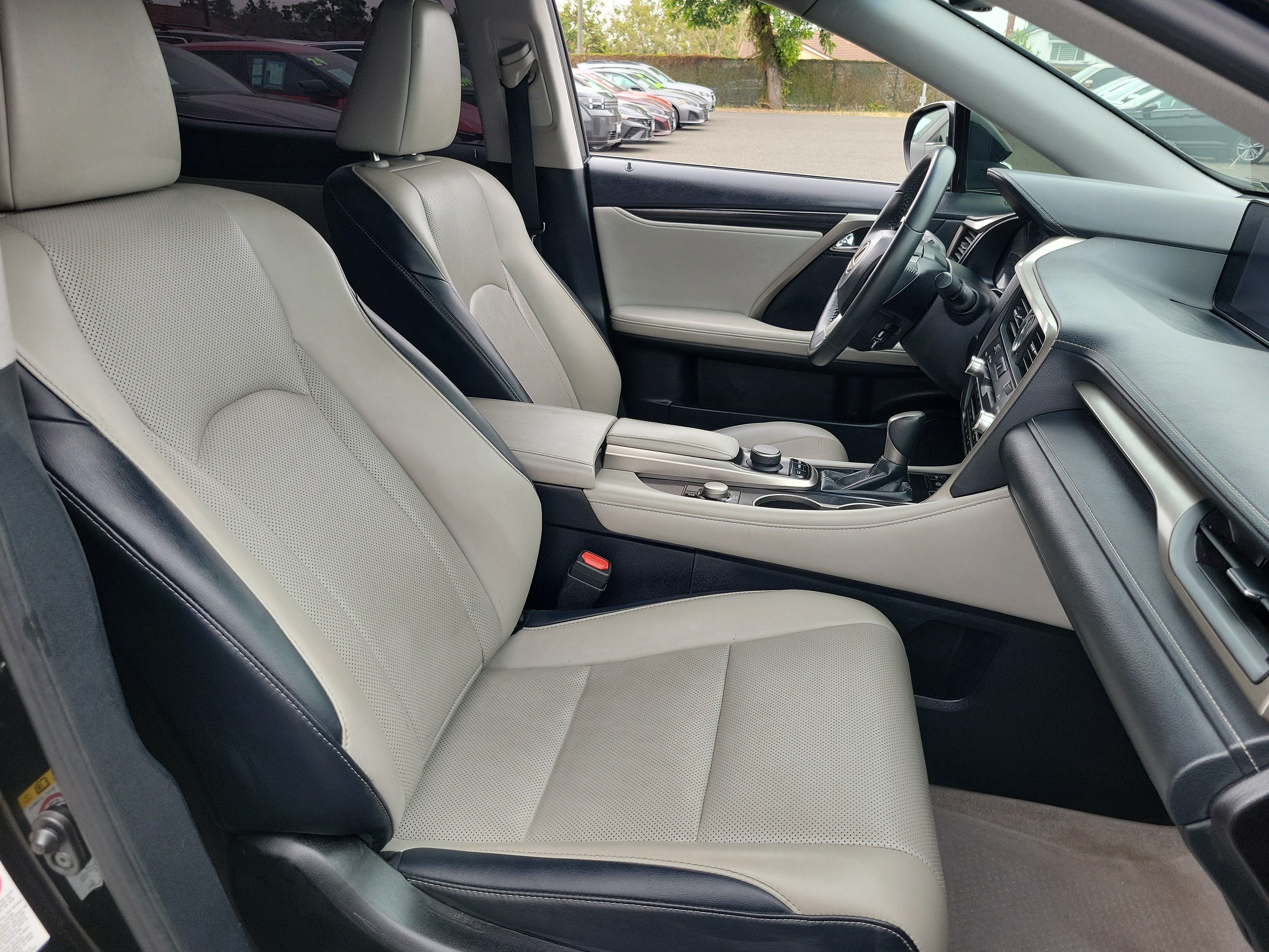 Used 2018 Lexus RX 350 FWD w/ Accessory Package image 22