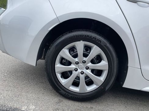 Used 2026 Toyota Corolla LE FWD image 12