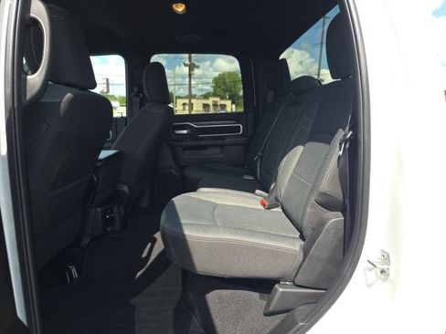 Used 2024 RAM 2500 Big Horn w/ Night Edition AWD/4WD image 29