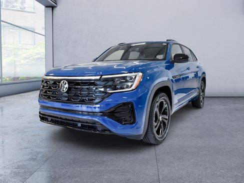 Used 2026 Volkswagen Atlas Cross Sport SEL R-Line AWD/4WD image 1