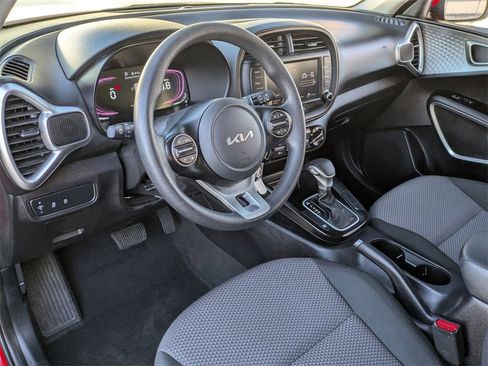 Used 2024 Kia Soul LX w/ Option Group 015 image 14