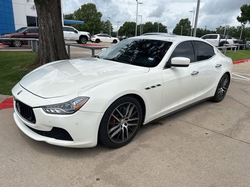 Used 2014 Maserati Ghibli S Q4 AWD/4WD image 2