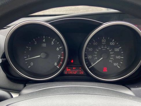 Used 2010 MAZDA MAZDA3 i Touring image 16