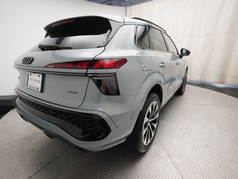 New 2026 Audi Q3 quattro 2.0T AWD/4WD image 13