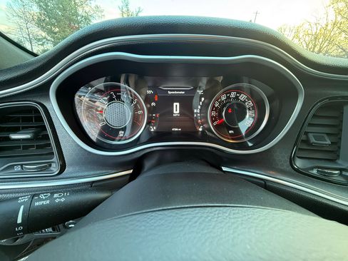 Used 2015 Dodge Challenger SXT Plus w/ Driver Convenience Group image 22