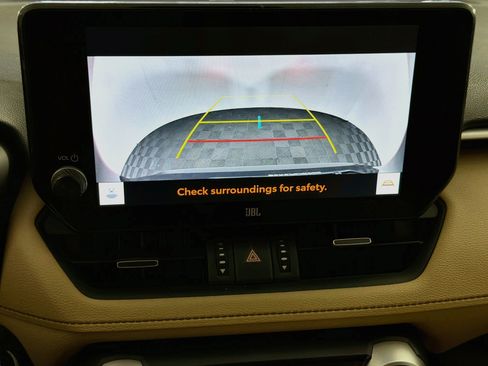 Used 2025 Toyota RAV4 Limited FWD image 23