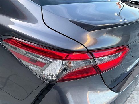 Certified 2019 Toyota Camry SE image 20