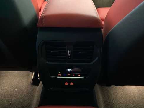 Used 2023 BMW M4 xDrive Competition w/ M Driver's Package image 27