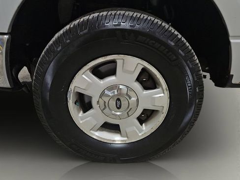 Used 2014 Ford F150 XLT w/ XLT Convenience Package AWD/4WD image 28