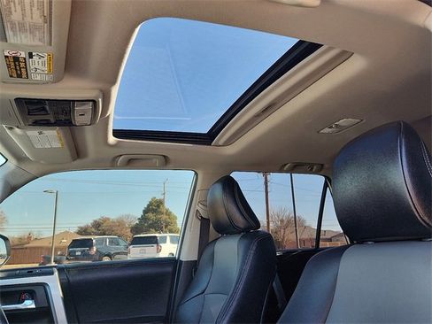 Used 2016 Toyota 4Runner Limited image 13