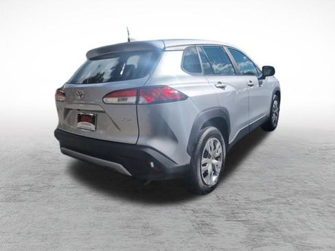 Certified 2023 Toyota Corolla Cross L image 7