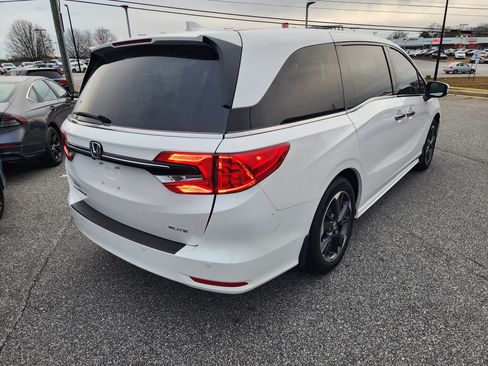 Certified 2024 Honda Odyssey Elite image 4