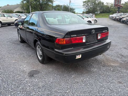 Used 2000 Toyota Camry CE w/ Value Pkg 1 FWD image 6