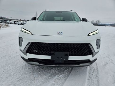 Used 2025 Buick Envision Sport Touring image 2