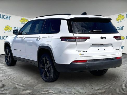 Used 2023 Jeep Grand Cherokee L Limited w/ Black Appearance Package AWD/4WD image 4