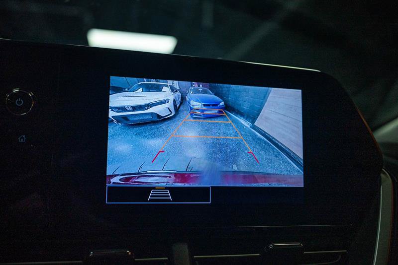 Used 2024 Chevrolet Trax LS FWD image 18