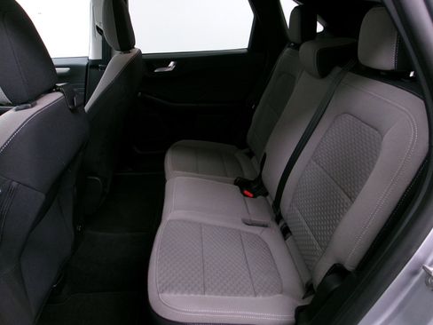 Used 2021 Ford Escape SE image 9