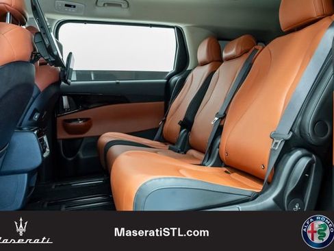 Used 2024 Kia Carnival SX FWD image 21