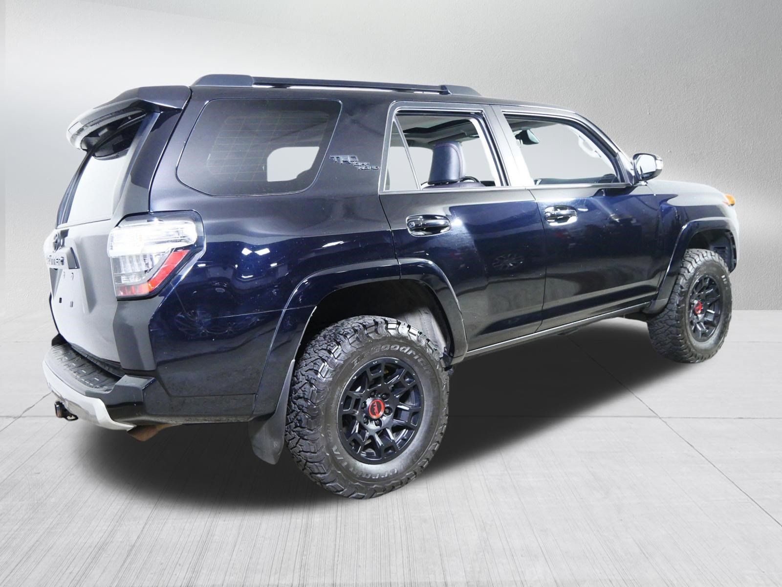 Used 2022 Toyota 4Runner TRD Off-Road Premium w/ TRD Black Wheel Package (TMS) AWD/4WD image 7