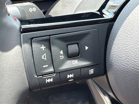 New 2025 Nissan Kicks SR image 23