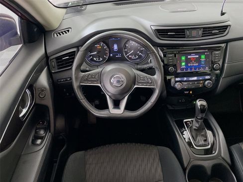 Used 2018 Nissan Rogue SV w/ Sun & Sound Touring Package AWD/4WD image 27
