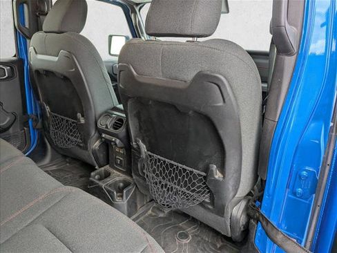 Used 2024 Jeep Wrangler Rubicon w/ Capability Package image 28