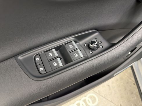 Used 2022 Audi Q7 3.0T Premium Plus w/ Premium Plus Package AWD/4WD image 13
