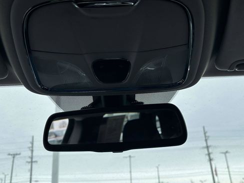 Used 2014 Jeep Cherokee Sport image 31