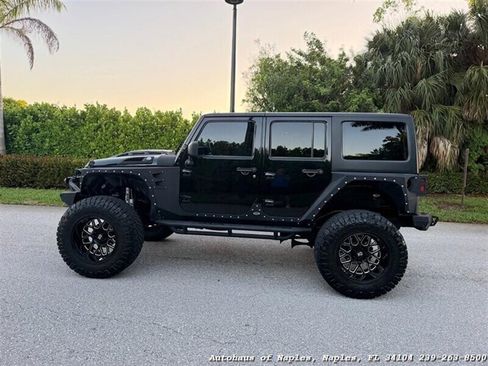 Used 2017 Jeep Wrangler Unlimited Sport w/ Quick Order Package 24S AWD/4WD image 2