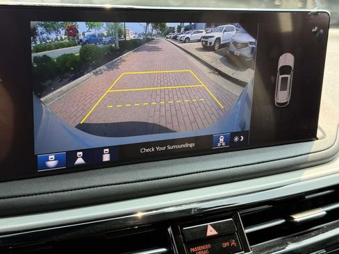 Used 2025 Acura MDX SH-AWD w/ Technology Package image 23