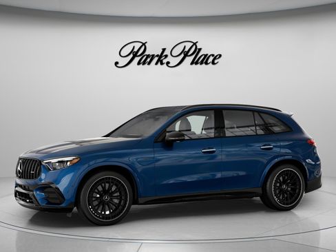 Used 2026 Mercedes-Benz GLC 43 AMG 4MATIC image 3