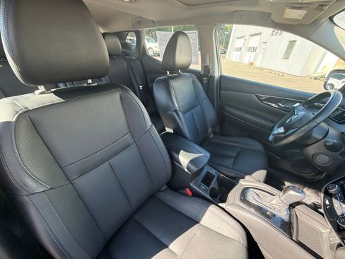 Used 2018 Nissan Rogue Sport SL w/ SL Premium Package AWD/4WD image 21