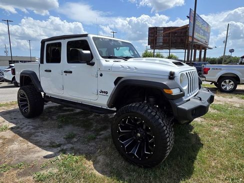 Used 2020 Jeep Gladiator Sport w/ Quick Order Package 24S AWD/4WD image 1