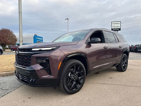 New 2026 Chevrolet Traverse RS w/ LPO, Floor Liner Package image 2