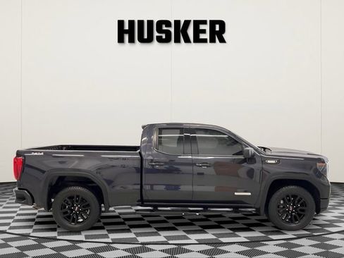 Used 2022 GMC Sierra 1500 Elevation w/ LPO, Elevation Black Package image 2