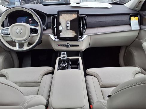 New 2026 Volvo XC90 B6 Ultra image 11
