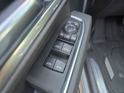 New 2025 GMC Sierra 2500 SLT w/ SLT Premium Package image 17