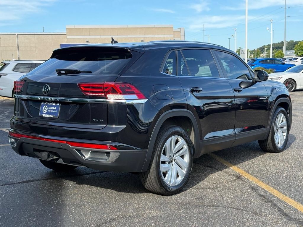 Used 2023 Volkswagen Atlas Cross Sport SE w/ Panoramic Sunroof Package AWD/4WD image 3