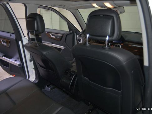 Used 2015 Mercedes-Benz GLK 350 2WD image 19