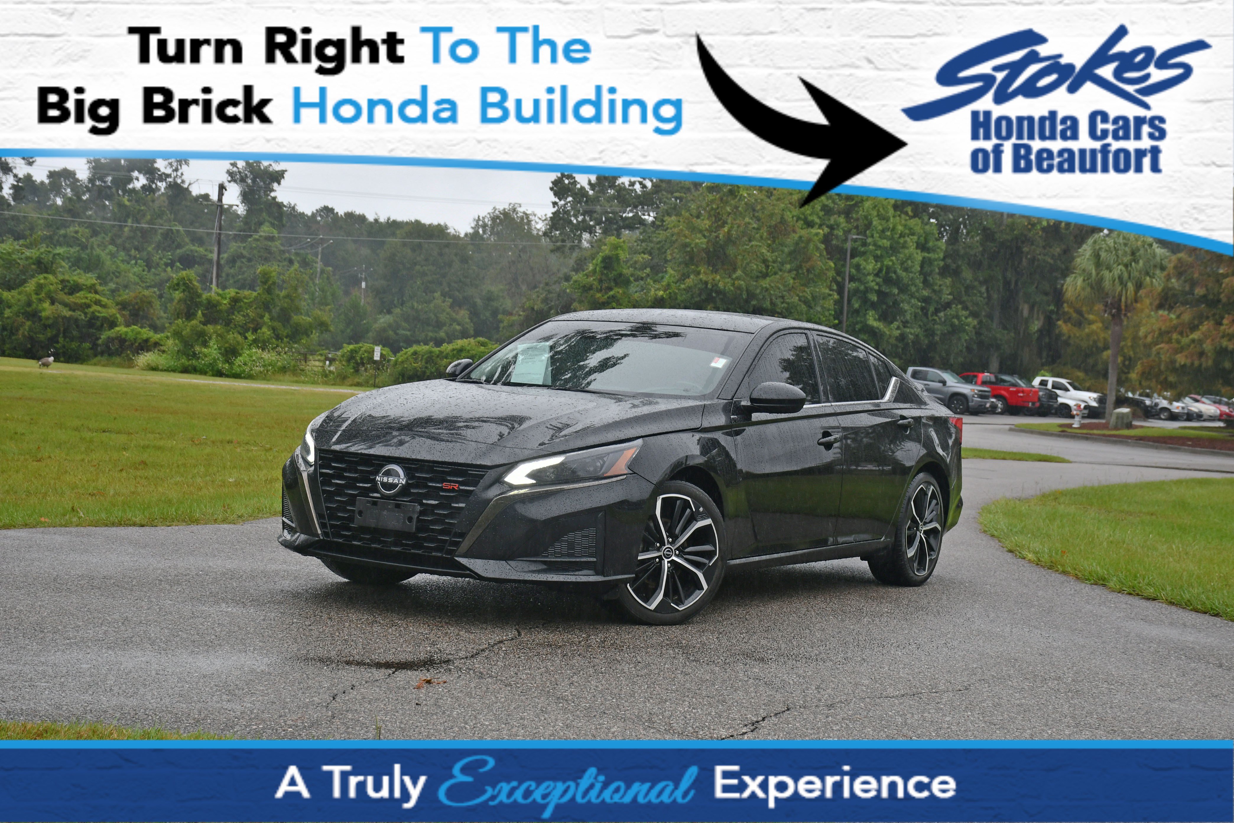 Used 2023 Nissan Altima 2.5 SR FWD image 1